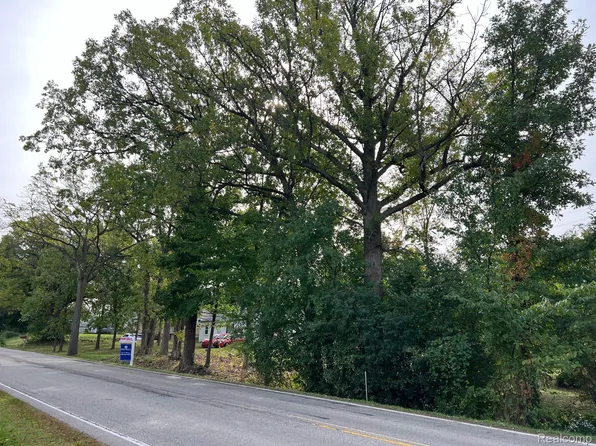 0 Tienken Rd, Auburn Hills, MI 48326
