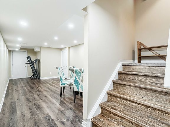 5th image of 92 Maddybeth Cres