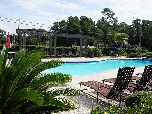 2nd image of 2421 Beachview Dr APT H-07