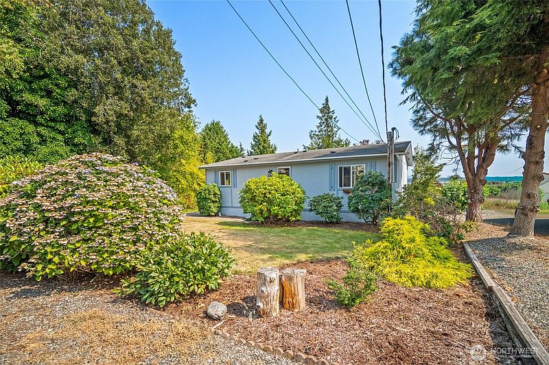 3rd image of 3735 Cyprus Way