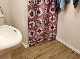 405 5th St, Filer, ID 83328