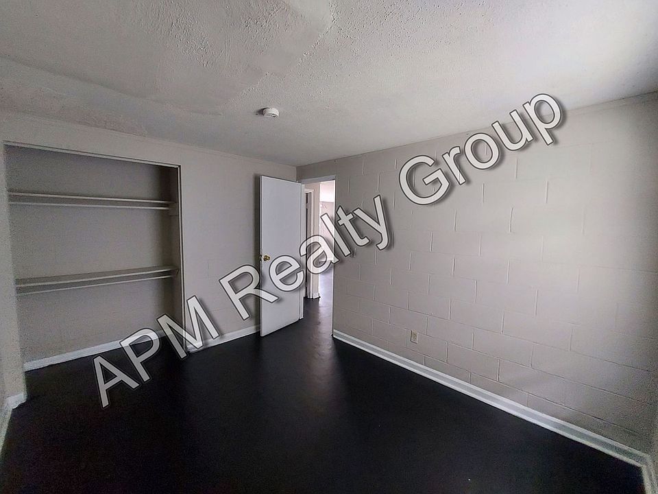 1st image of 2710A Howell Ct