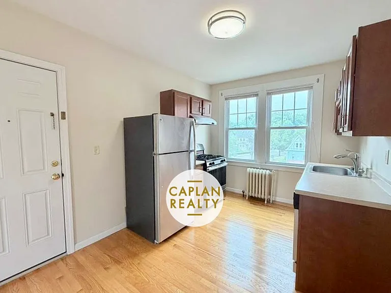 405 Main St #6 — Photo 7