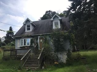 1704 Cardinal Dr, Bethlehem, PA 18015