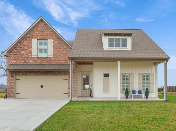 8538 Westwood Dr, Abbeville, LA 70510