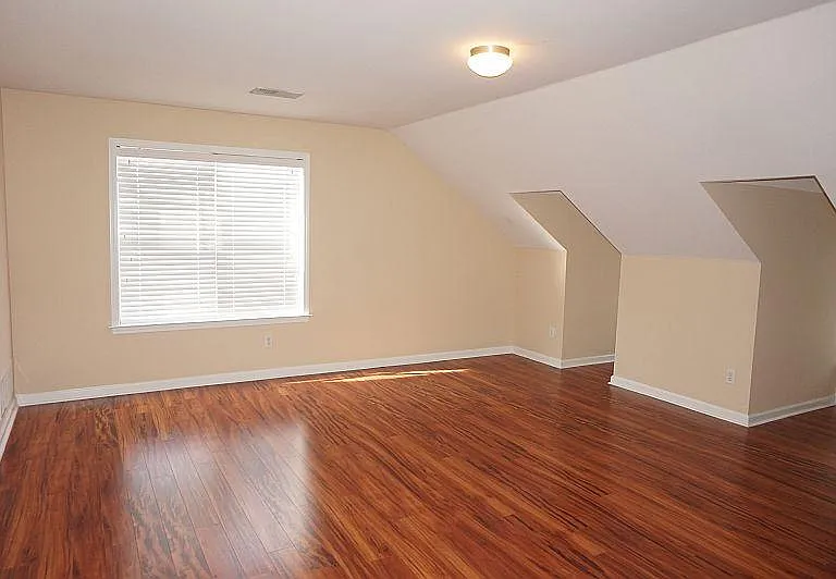 1368 Island Town Dr — Photo 6