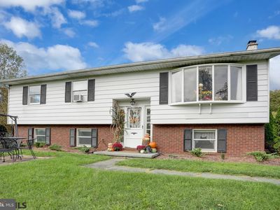 8869 Jacksonville Rd, Mill Hall, PA, 17751
