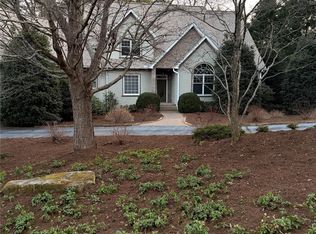 110 Fox Chase, Hendersonville, NC 28739