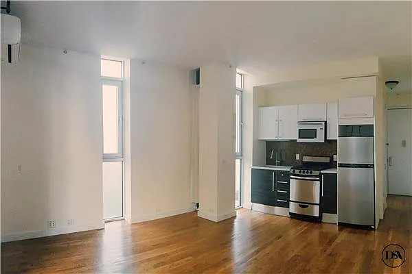 Rented by DSA Realty | media 20