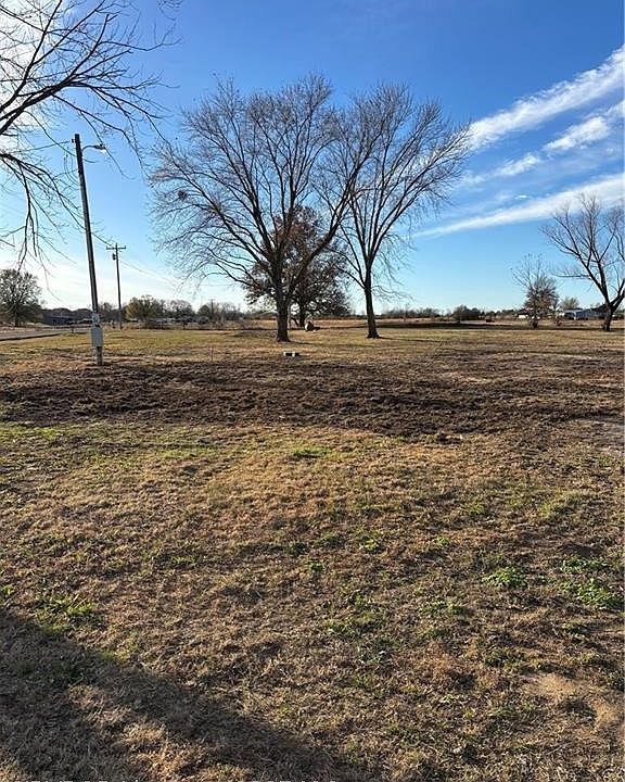 1st image of 23062 Race Track Rd