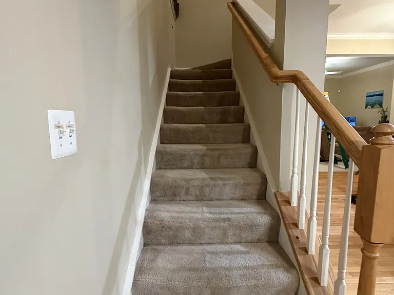 2066 Lockwood Dr — Photo 9