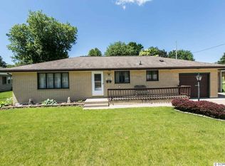 1921 Avalon Rd, Dubuque, IA 52001