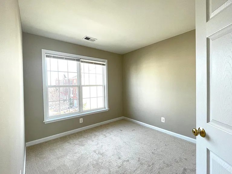 8203 Singleleaf Ln — Photo 24