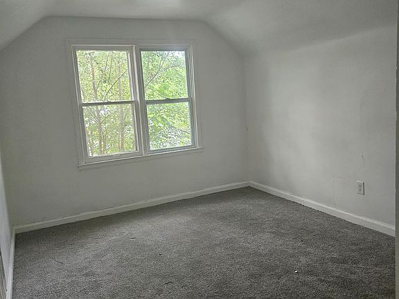 3rd image of 12150 Wayburn St
