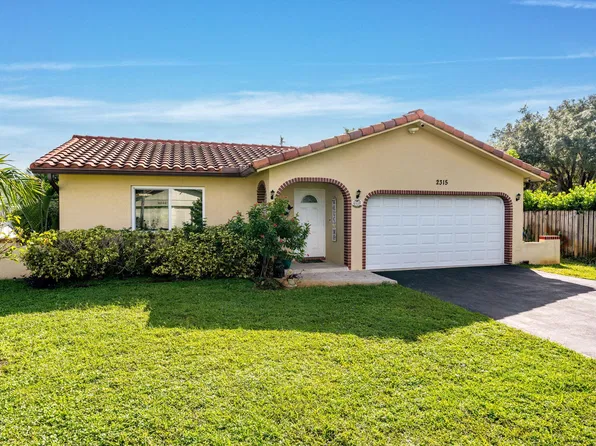 2315 NW 98th Lane, Coral Springs, FL 33065
