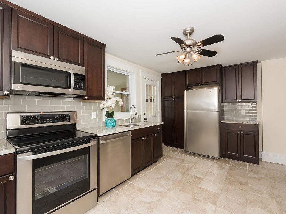 Newly Remodeled Kitchen