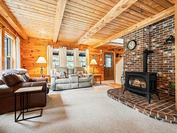 4th image of 278 Moores Pond Road