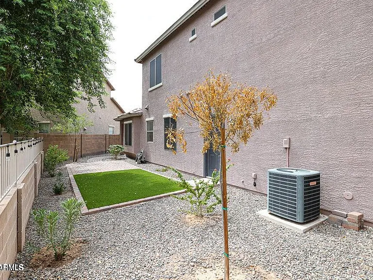 15881 N 74th Ave — Photo 36