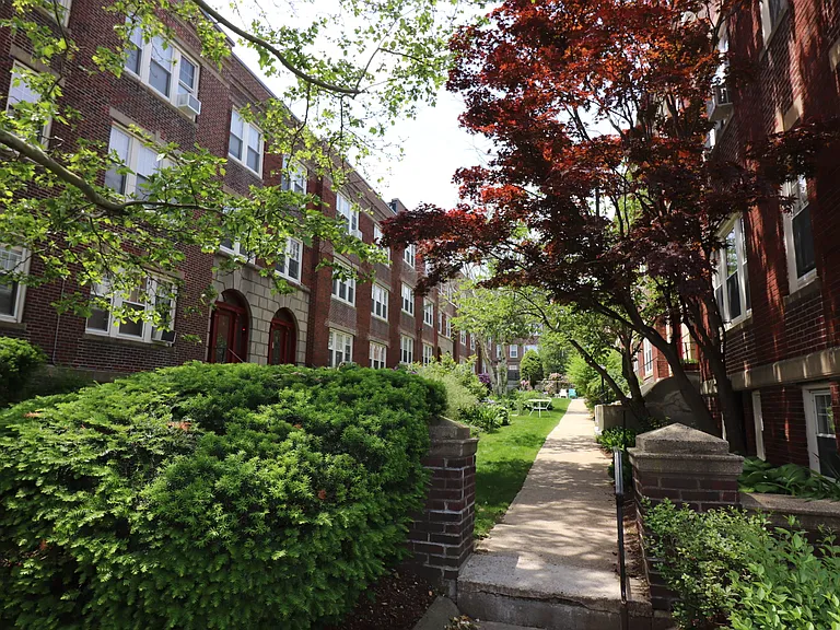 36 Saint Paul St #B — Photo 6