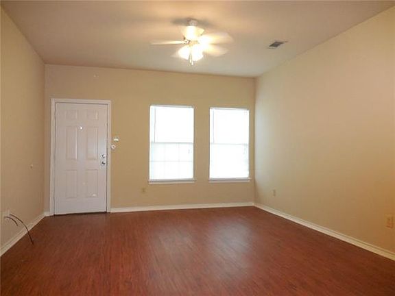 2nd image of 5992-5990 Robinwood Ln