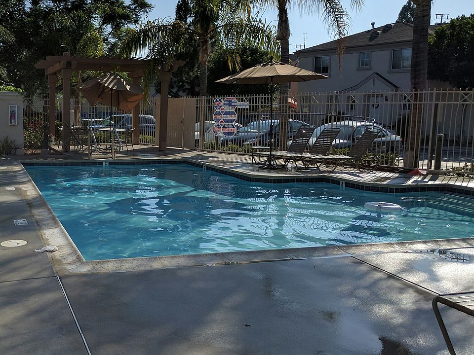 2nd image of 14851 Ponderosa St
