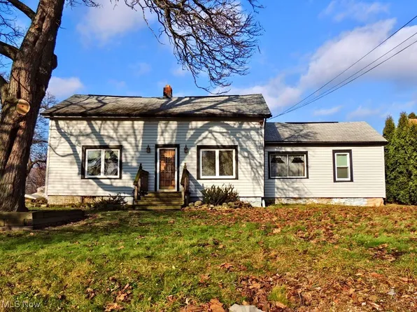 23781 Columbus Rd, Bedford Heights, OH 44146