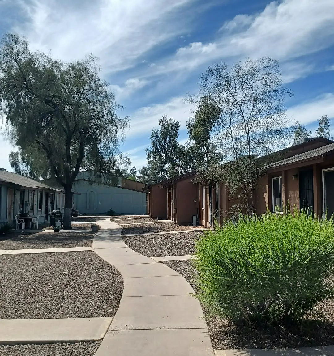 2 bed, 700 sqft, $1,500 — Photo 1