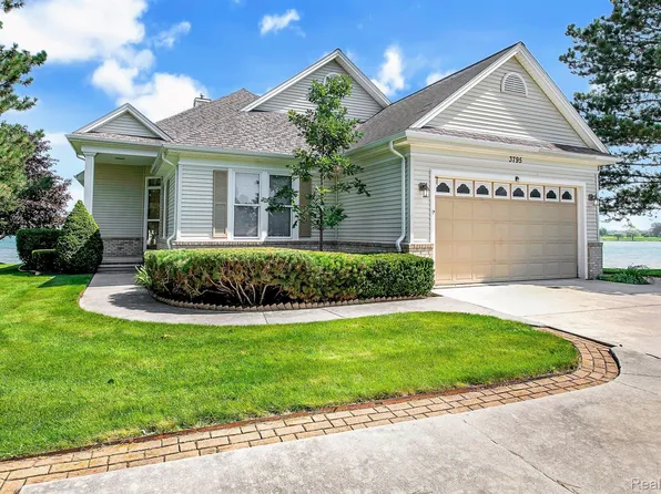 3795 Riverview Ter S, East China, MI 48054