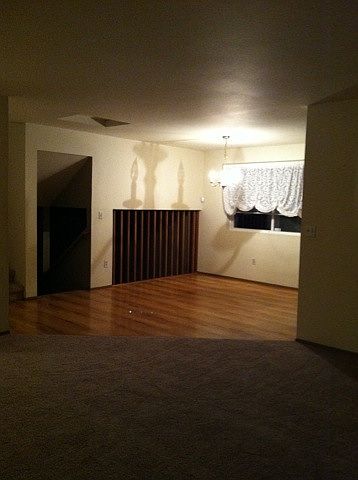 1st image of 2924 Elmont Ave