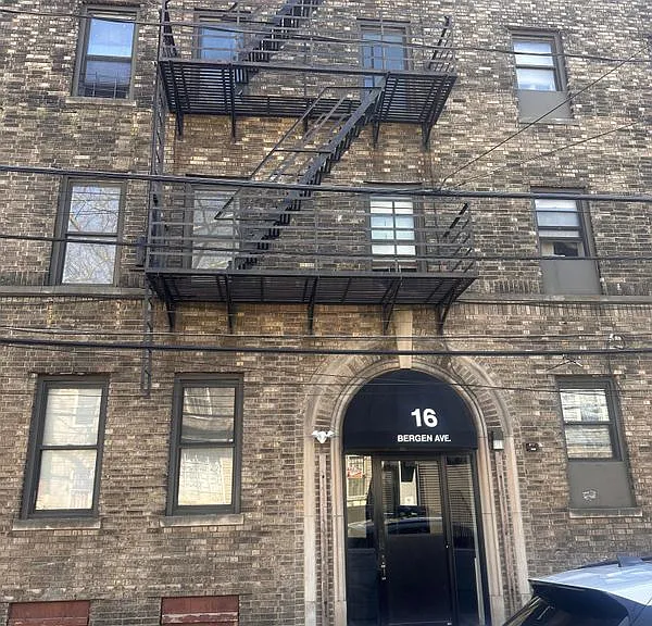16 Bergen Ave #11 — Photo 27