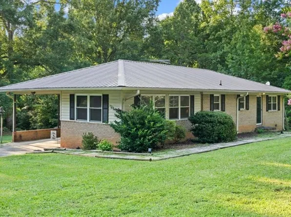 276 Jugtown Rd, Seagrove, NC 27341