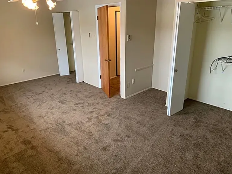 7246 Hazelcrest Dr #7246 — Photo 7