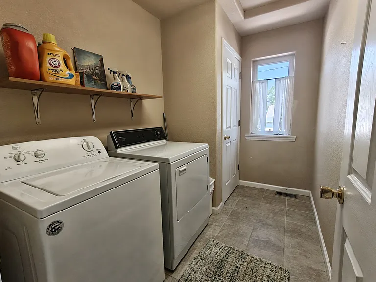 951 Euclid Ave #1 — Photo 23