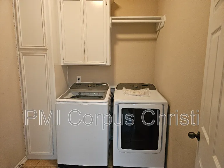 2337 Handlin Dr — Photo 10
