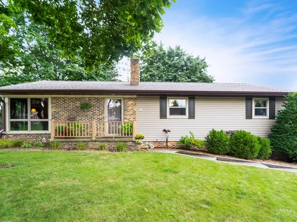 212 Gordon St, Saint Cloud, WI 53079