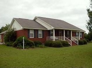 175 Meadow Ln, Fitzgerald, GA 31750