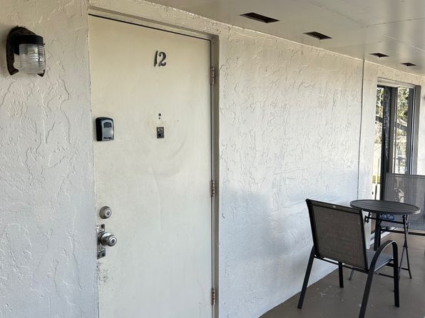 4923 Vincennes Ct APT 12