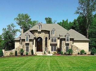 2208 Stonerose Cir, Raleigh, NC 27606