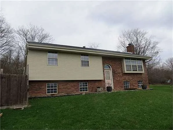 109 Francis Dr photo 1
