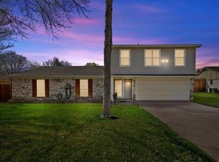 1608 Edge Hill Rd, Benbrook, TX 76126