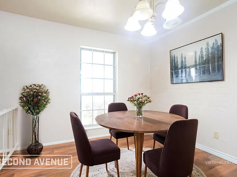 160 N Crestwood Blvd — Photo 5