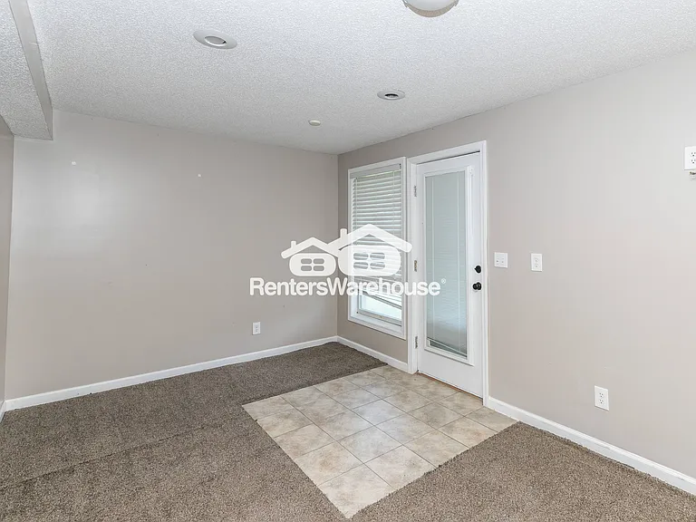 13009 Washington Ct — Photo 12