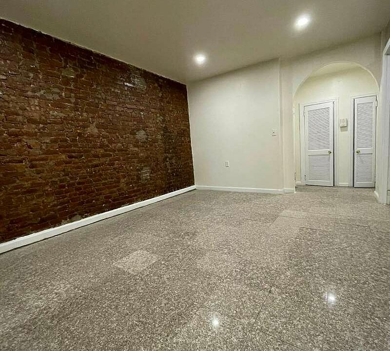 1st image of 551 2nd Ave APT 2R