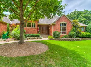 5811 Georgetowne Rd, Edmond, OK 73034
