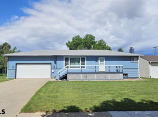 11 Toluca Ln, Gering, NE 69341