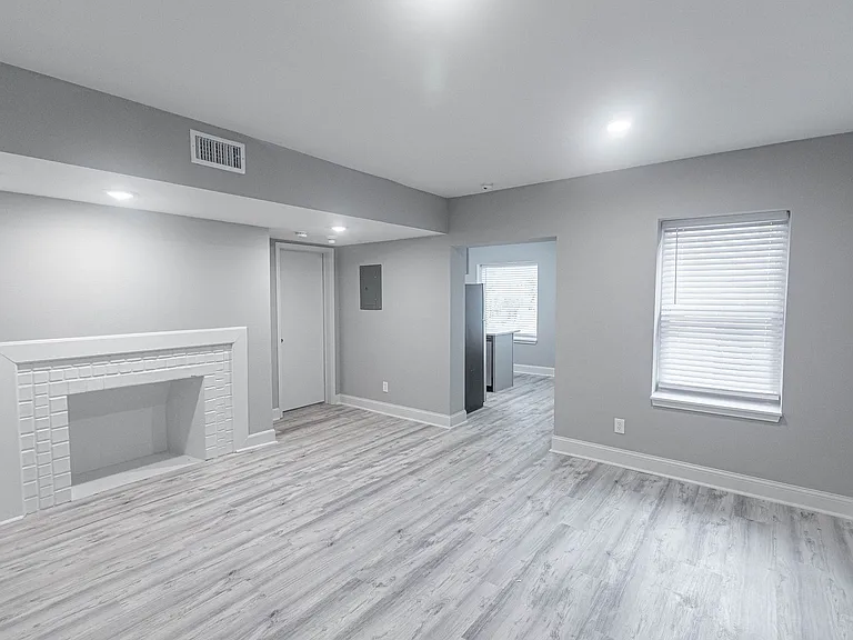 1205 E Armour Blvd — Photo 6