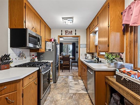 5th image of 1415 Duke Street