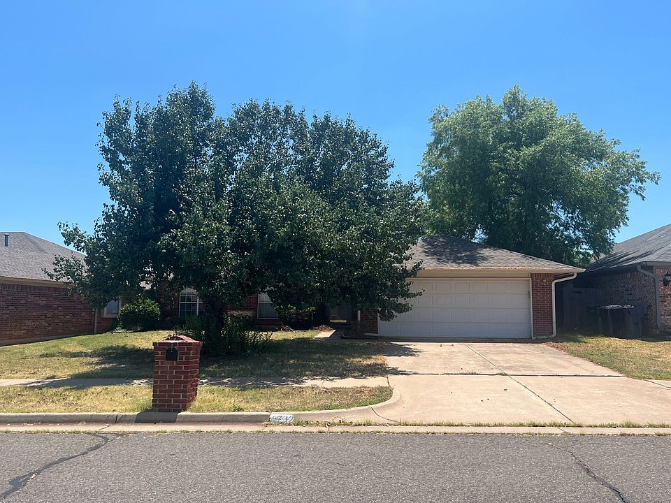 1st image of 2732 NW 163rd St