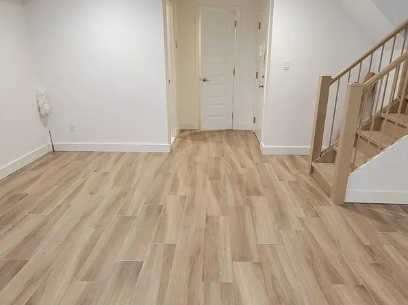 23-31 31st Drive image 10 of 16