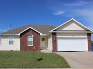 203 Patty St, Webb City, MO 64870